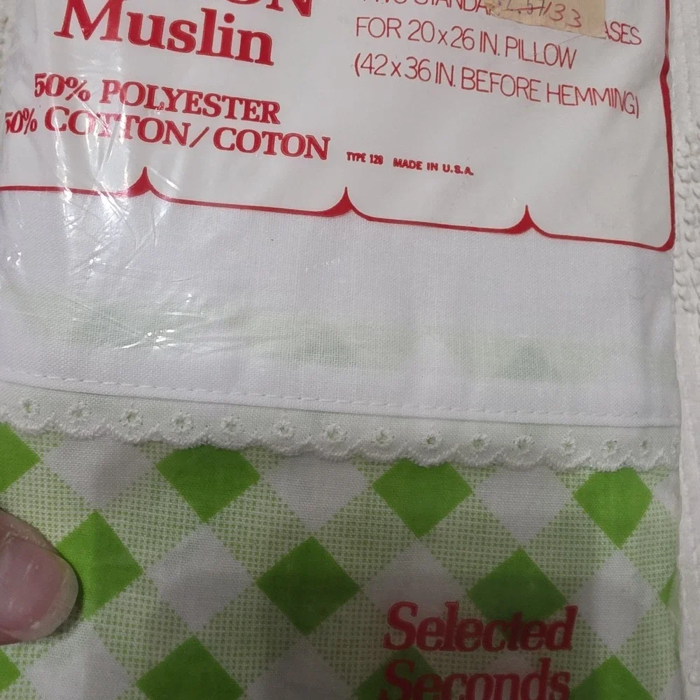 Vintage Selected Seconds No Iron Muslin Green White Gingham Standard Pillowcases